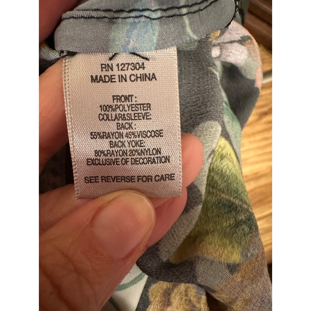 Women's JOHN MARK Patchwork Floral Button Down Sh… - image 7